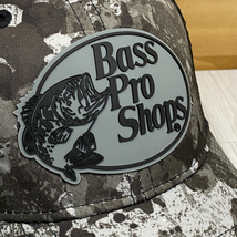 全米最大級のアウトドアブランド TrueTimberコラボ Bass Pro Shops 迷彩 Camo カモフラージュ スナップバックキャップ ラバーロゴ(Bps16)_画像2