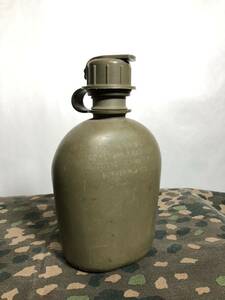 キャンティーン　アメリカ軍　実物 1985年製　放出品　中古品　水筒