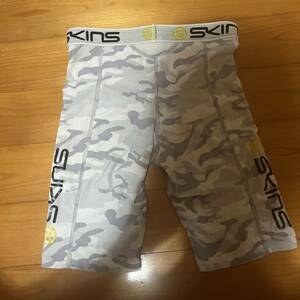 SKINS スキンズ　スパッツ　ショート　L メンズ