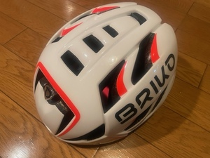 BRIKO　ヘルメット　Mサイズ