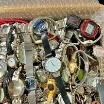 腕時計 大量 まとめ売り 10.9kg メンズ レディース 250点 ジャンク いろいろセット ヴィンテージ クォーツ アナログ デジタル ソーラー 5_画像7