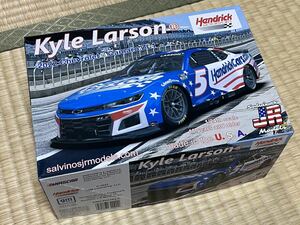 サルビノス JR モデル 1/24 KYLE LARSON CAMARO ZL1 2022 カマロ NASCAR ナスカー salvinos jr models