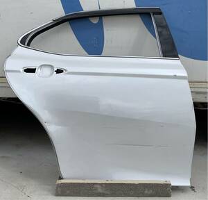 トヨタカムリ 70系 右リヤドア パネル AXVH70/AXVH75 (TOYOTA CAMRY REAR RIGHT DOOR) ホワイト 089