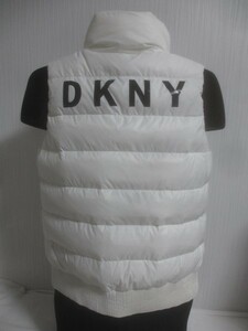 ★139■男ダウンベスト■極着浅DKNY Men'sダウンベスト/USED/Ｍ/生成/厚手/ラバープリント・ワッペンロゴ