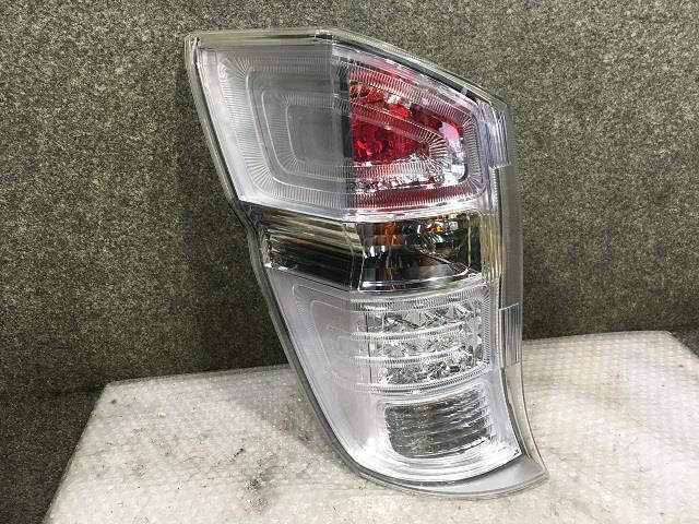 ステップワゴン DBA-RK5 左テールランプ