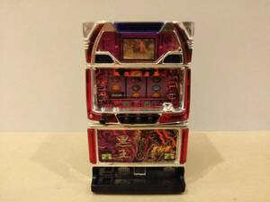 * Ken, the Great Bear Fist miniature figure slot slot machine 