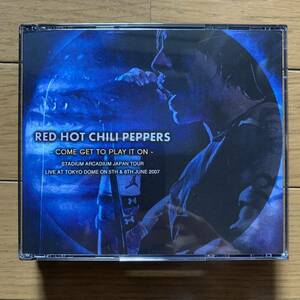 RED HOT CHILI PEPPERS / COME GET TO PLAY IT ON