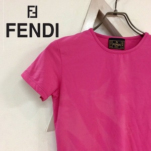 FENDI　フェンディ　レディース　トップス　半袖シャツ　ワンポイント　ショッキングピンク