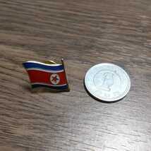 北朝鮮のピンバッジ_画像2