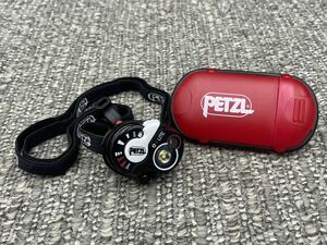 Ｂ１　PETZL ペツル e+LITE イーライト ヘッドランプ コンパクト 軽量 登山 防災