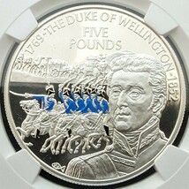 1円スタート 世界に2枚 銀貨 2002年 イギリス領ガーンジー島 ウェリントン公爵生誕150周年 エリザベス女王 鑑定 NGC PF69UC 金貨多数出品中_画像1