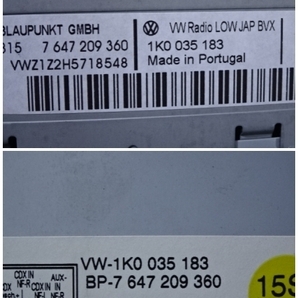 インボイス対応 フォルクスワーゲン VW ゴルフヴァリアント・1KCAX 2009・純正オーディオデッキ・CD、AM・FMラジオデッキの画像5