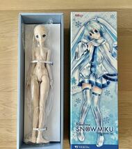 新品未使用品 VOLKS ボークス Dollfie Dream ドルフィードリーム DD 雪ミク　初音ミク hatsune miku doll_画像3