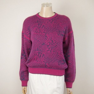  beautiful goods *emanyu L Ungaro *emanuelungaro* soft length of hair * magenta series *. what . pattern *.... temperature .. knitted * sweater *9 number.M size.38