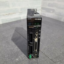 【中古動作品】管1V224 OMROM AC　SERVO　DRIVER サーボドライバー R88D-KT02H 200V 200W_画像2