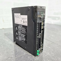 【中古動作品】管1V224 OMROM AC　SERVO　DRIVER サーボドライバー R88D-KT02H 200V 200W_画像1