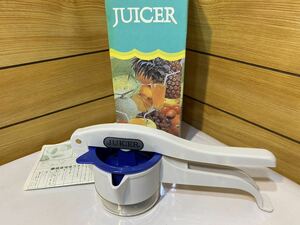 未使用！　ジューサー　JUICER レシピ付き　簡単　新鮮　皮の栄養も　手動　ハンディタイプ