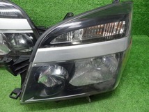 トヨタ　AZR60/65　ヴォクシー　後期　ヘッドライト　左右　HID　28-183　231111032_画像2