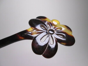 *book@ tortoise shell large ..15,4cm flower ..... .. ornamental hairpin 