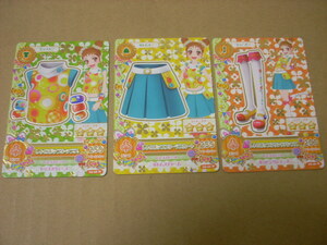 アイカツ 05-38N レトロポップトップス 05-42N レトロポッププリーツスカート 05-46N レトロポップラウンドパンプス 2013年 バンダイ