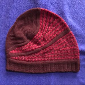 ニット帽 赤xエンジ ストリート