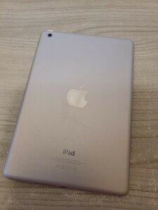 中古品13年くらい前の iPad 本体 シルバー Wi Fi モデル