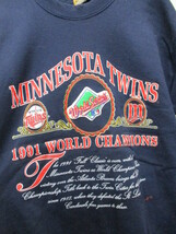 USA製　NUT MEG　90sヴィンテージ　ミネソタ・ツインズ　ワールドシリーズ チャンピオン スウェット　メンズM　紺　ユニフォーム 野球11174_画像2