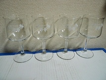AKADAMA ワイングラス 4コセット ガラス 昭和レトロ 赤玉_画像1