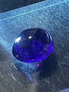 究極極上品..宝石..アメジスト..紫水晶..21.95ct..素晴らしい極上品です..山梨県甲府の一流職人が研磨しました..