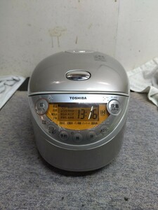 東芝 TOSHIBA IH保温釜 RC-6XH 炊飯ジャー 3.5合炊き 動作品 2014年製 炊飯器 釜内美品 送料無料