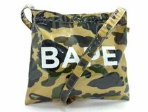 1円 A BATHING APE アベイシングエイプ PVC ショルダーバッグ クロスボディ 斜め掛け メンズ レディース ベージュ系×カーキ系 AV1549_画像1