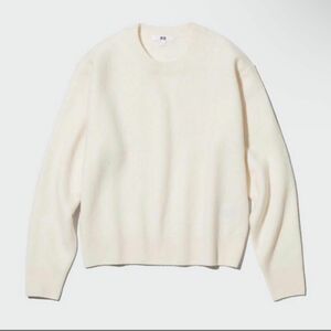 UNIQLO ユニクロ　プレミアムラムクルーネックセーター　ニット