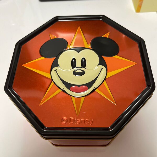 ディズニーのお菓子の缶 (中身無し)ディズニー ディズニーランド 空き缶 Disney