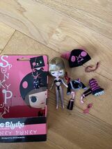 プチブライス　Petite Blythe　スパンキーパンキー　SUPUNKY PUNKY　CWC限定　開封済み　色移りあり_画像3