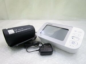 ◎美品 OMRON オムロン 上腕式自動血圧計 デジタル HCR-750AT プレミアム19シリーズ 血圧データ管理 アダプター付き 展示品 w112210