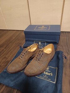 トリッカーズ　トップキャップ　ブラウンスエード　　着用少ない！　M7047 　バートン　Tricker's　８　日本サイズ26.0ｃｍ程度 