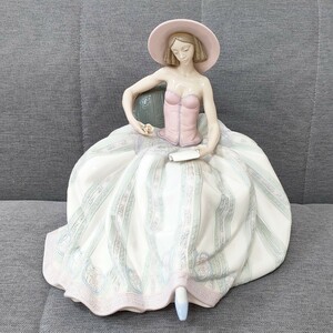 LLADRO　リヤドロ　Dreaming of You　6315　陶器人形　置物