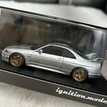 未使用　IGNITIONMODEL NISSAN SKYLINE GT-R (BCNR33) V-spec SILVER 1367 1/43 イグニッション モデル スカイライン_画像2