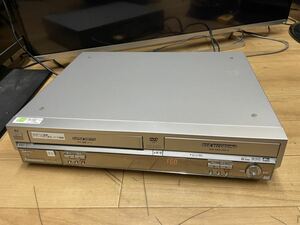 Panasonic パナソニック DMR-E75V VHS一体型DVDレコーダー 04年製　ジャンク