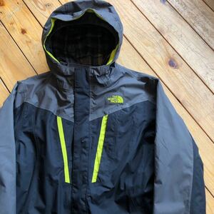 USA古着 THE NORTH FACE ノースフェイス マウンテンパーカー BOYS サイズ XL （18/20) アウトドア キャンプ 登山 アメリカ仕入 J2941