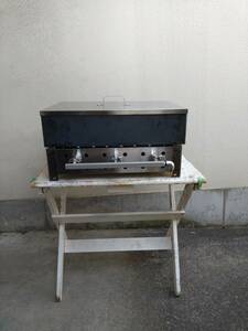  gas grill stone roasting corm cold ......fes an educational institution festival culture festival autumn taste . boiler roasting iron plate stainless steel cover attaching propane gas gran pin gBBQ