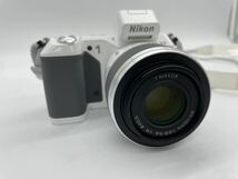 Nikon V2 MODEL ホワイト レンズ:30-110mm 1:3.8-5.6 VR_画像2