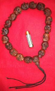 ◎大き目な1個2.5cm 髑髏 ドクロ スカル 木製 数珠 ウッドビーズ 全長約50cm 提げ物 古い 手彫り シヤレコウベ ビンテージ