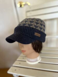 美品 定価3,498円 モンベル mont-bell 帽子 高品質ウール100% ニットビルキャップ 男女兼用 豪華ロゴ sizeフリー ネイビー系 #1108833