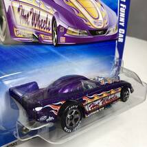 【Walmart限定】☆ホットウィール☆ フォード　マスタング　ファニーカー　グッドイヤー　タイヤ　GOOD YEAR TIRE Hot Wheels _画像4