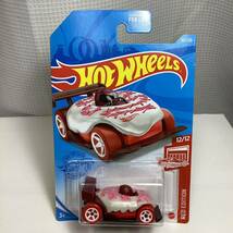 【Target限定レッドエディション】☆ホットウィール☆ ドーナツ ドリフター RED EDITION 　Hot Wheels _画像2