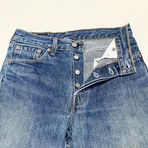 ●90s Levi's リーバイス デニム パンツ ボトムス ボタンフライ 501 刻印524M USA製 綿100% サイズW29/L32 ブルー系 メンズ 0.64kg●_画像3