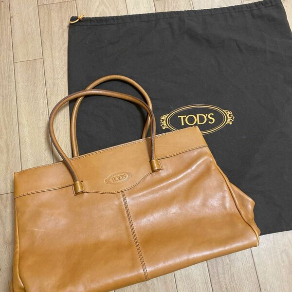 TOD’S MOCASSINO BAG GRANDE（トッズ　モカシーノトートバッグ）