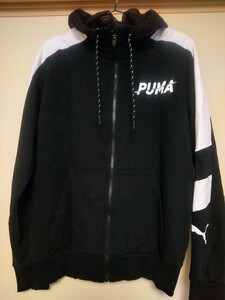 PUMA MEN スウェットパーカー 　Lサイズ　中古品