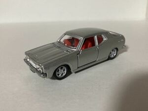 チェリーFII 日産 CHERRY 1400GX 分解 小車高下げ 他社タイヤ付 1/56 中国製トミカNo.17 同梱は同日終了分、木曜迄お支払い厳守